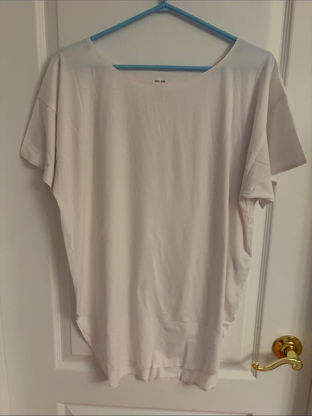 Uniqlo women's scoop neck tunic in white